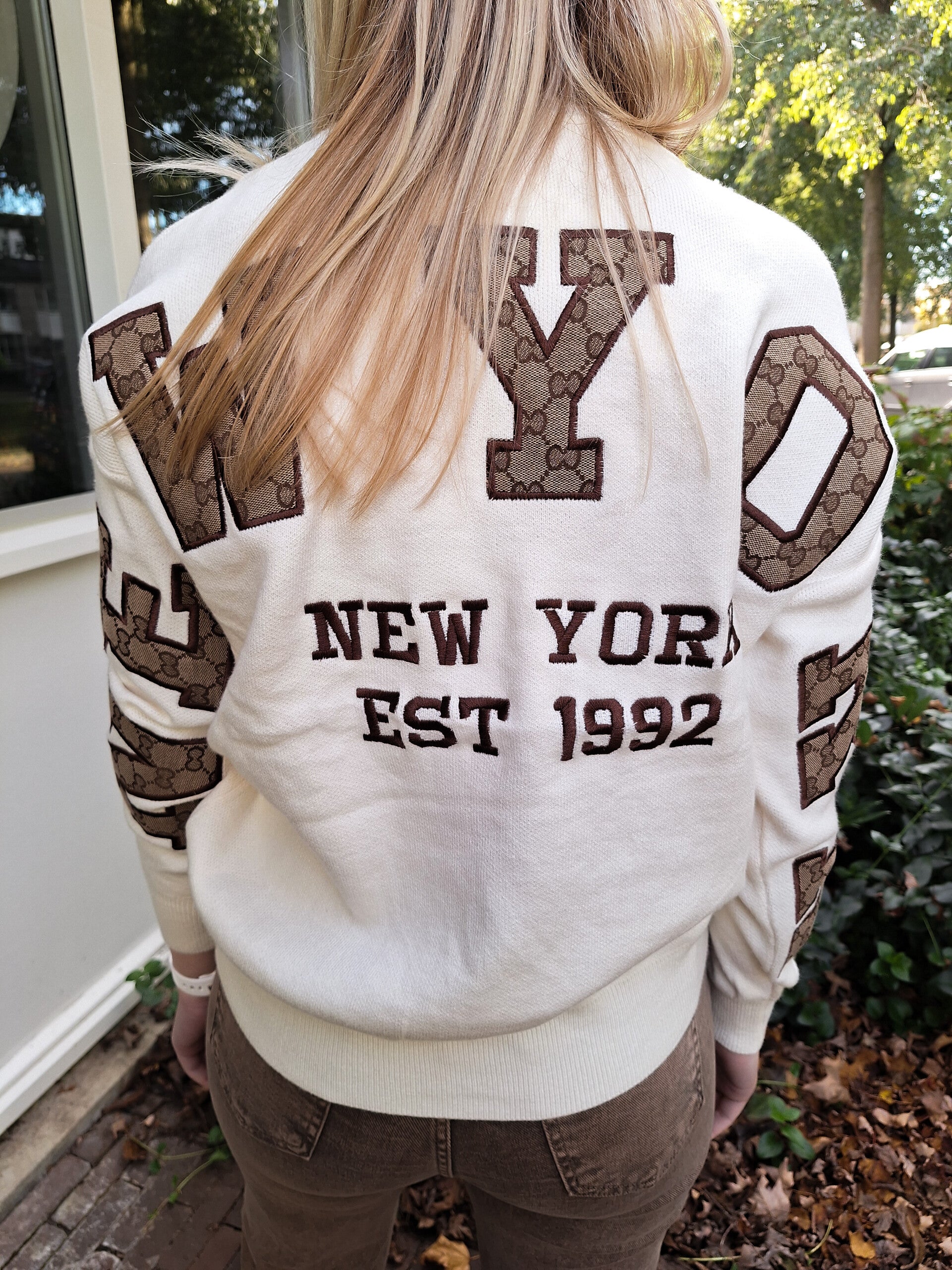 TRUI INSPIRED NEW YORK - ECRU/BRUIN