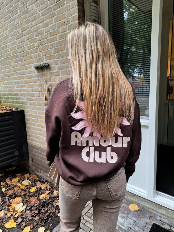 TRUI AMOUR CLUB - BRUIN