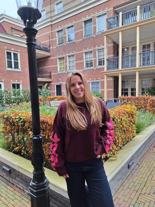 TRUI FLORAL EMBROIDERY - BURGUNDY/ROZE