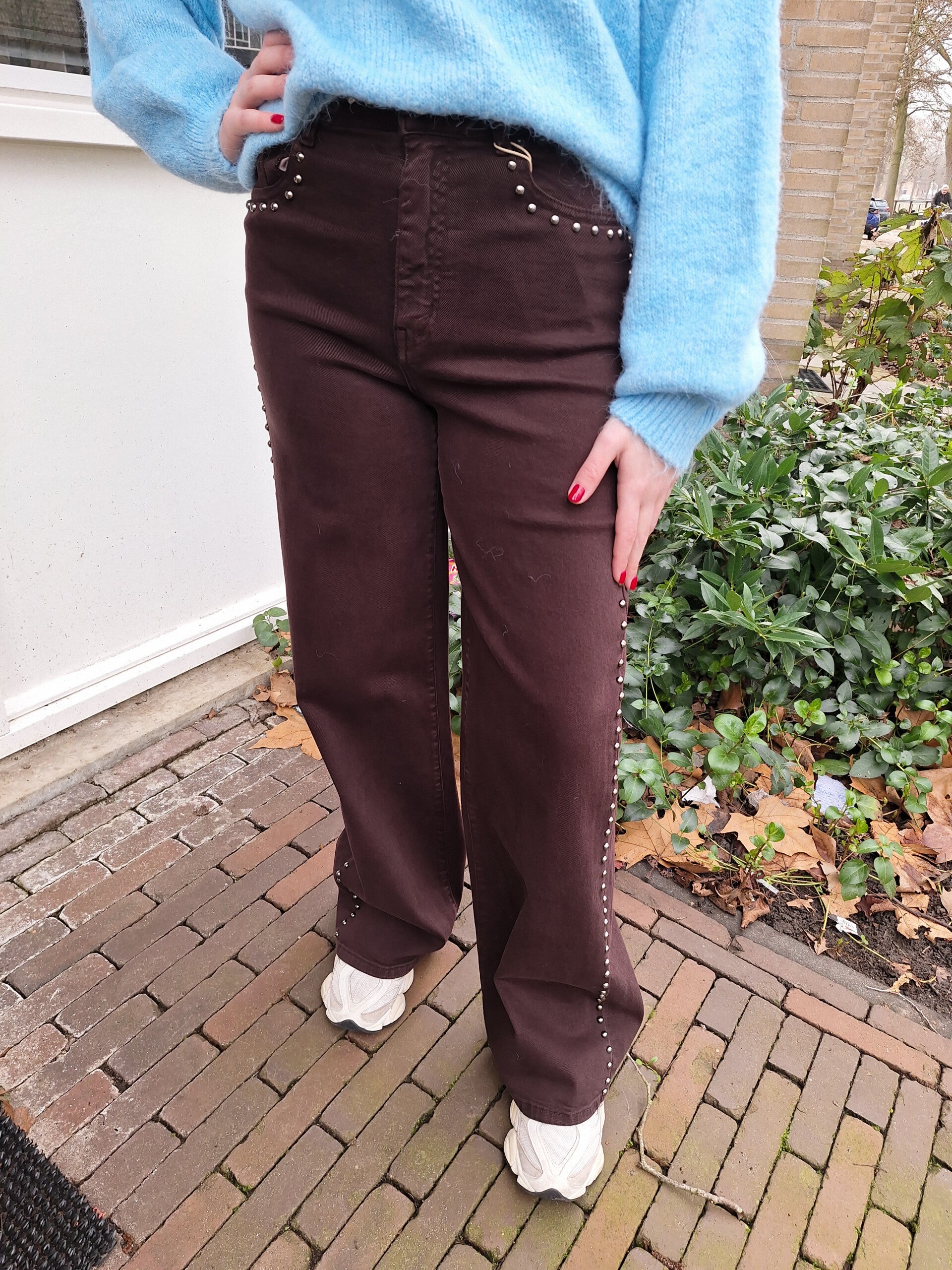 LAULIA WIDE LEG JEANS STUDS - DONKERBRUIN