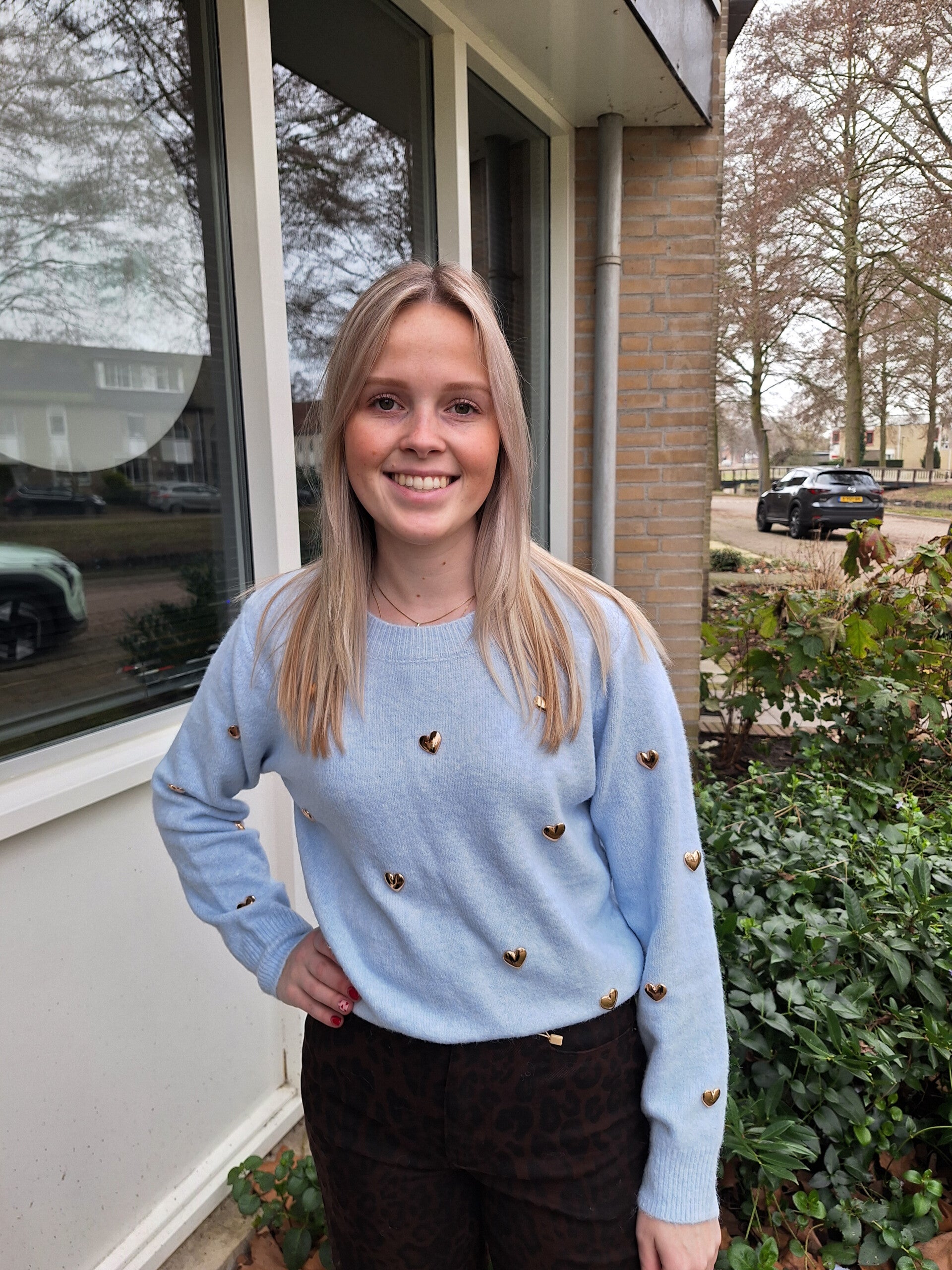 TRUI MET GOUDEN HARTJESSTUDS - LICHTBLAUW