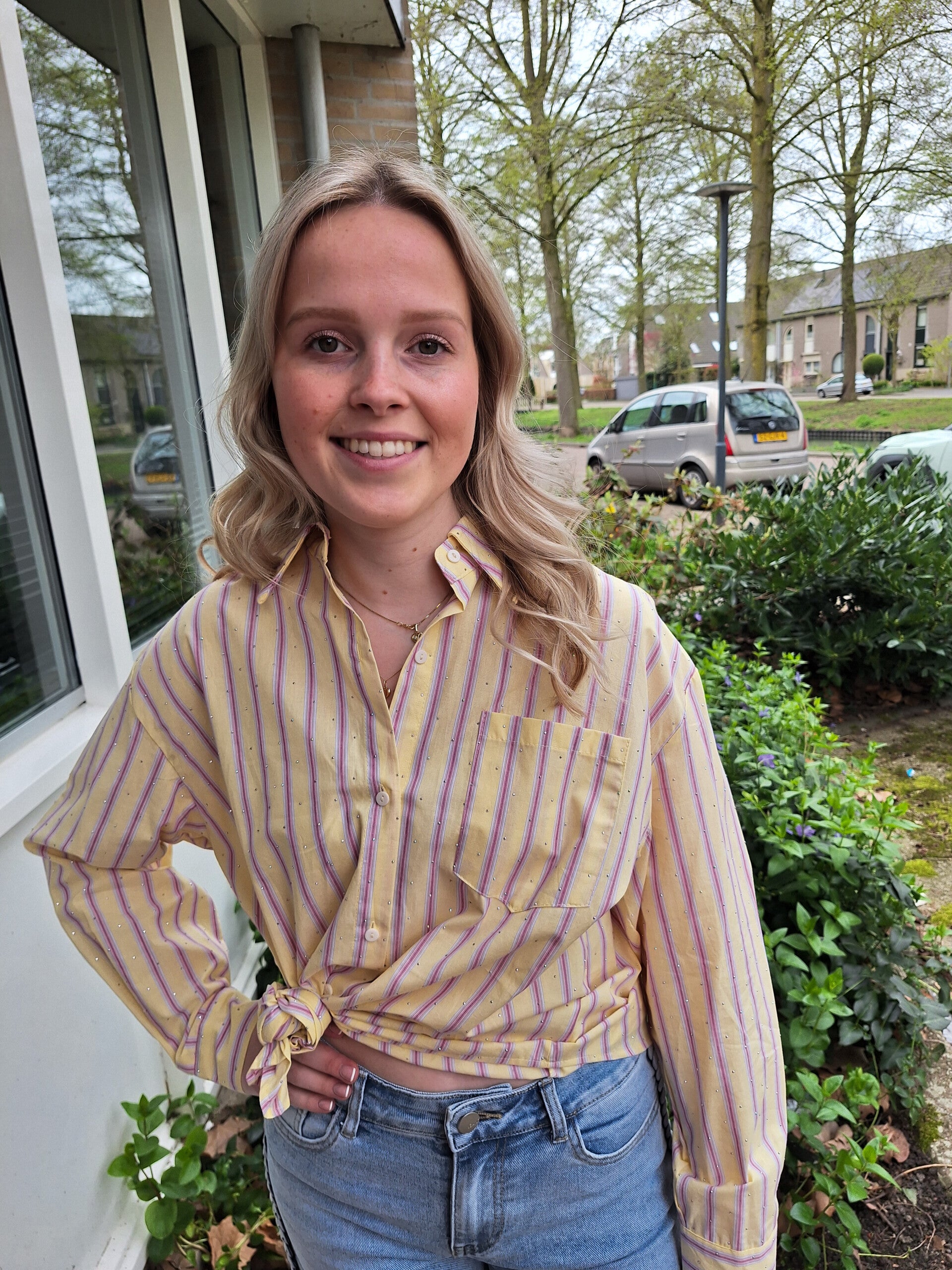 GESTREEPTE BLOUSE MET STRASS - GEEL/ROZE