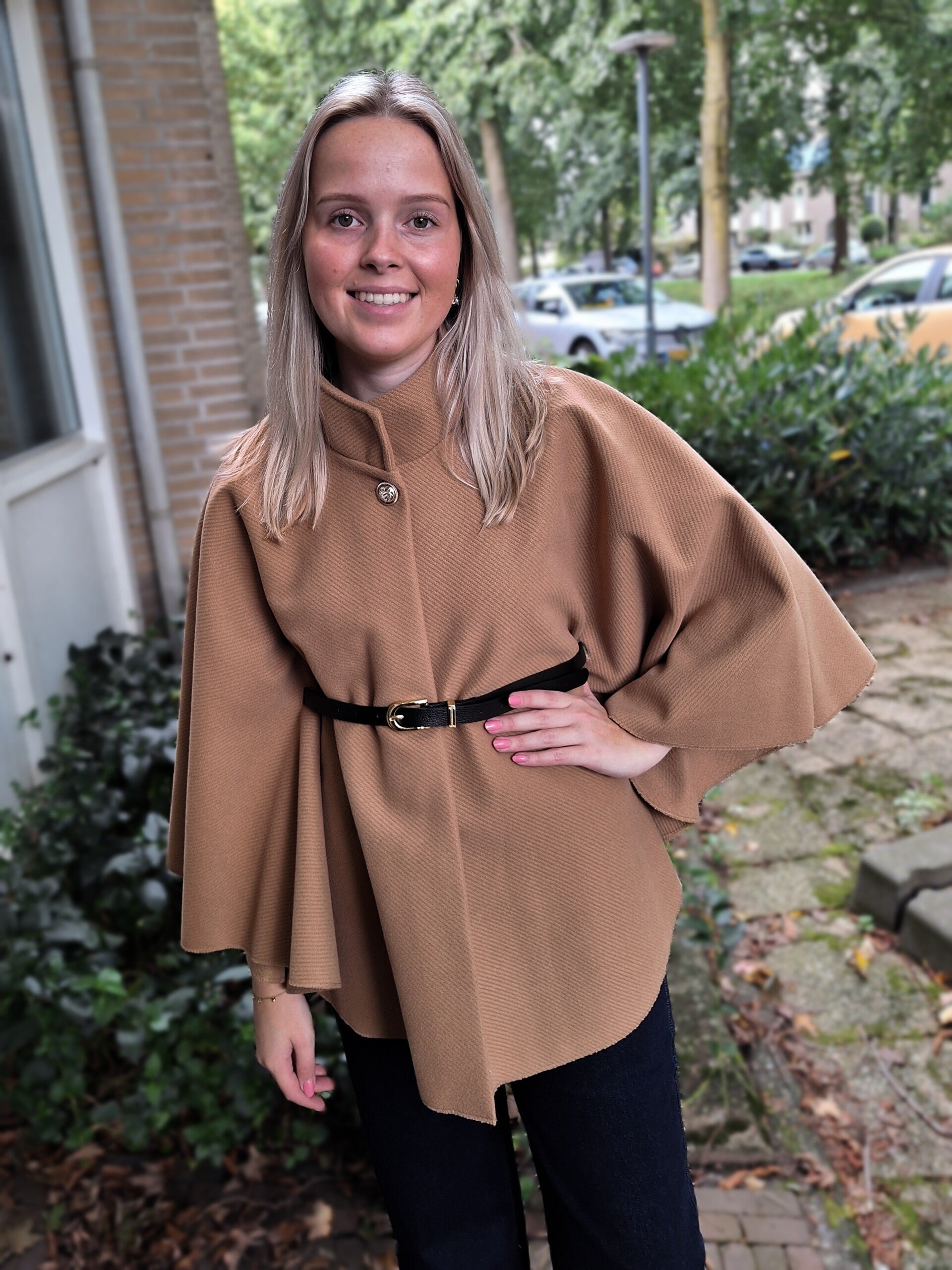 PONCHO MET RIEMPJE - CAMEL
