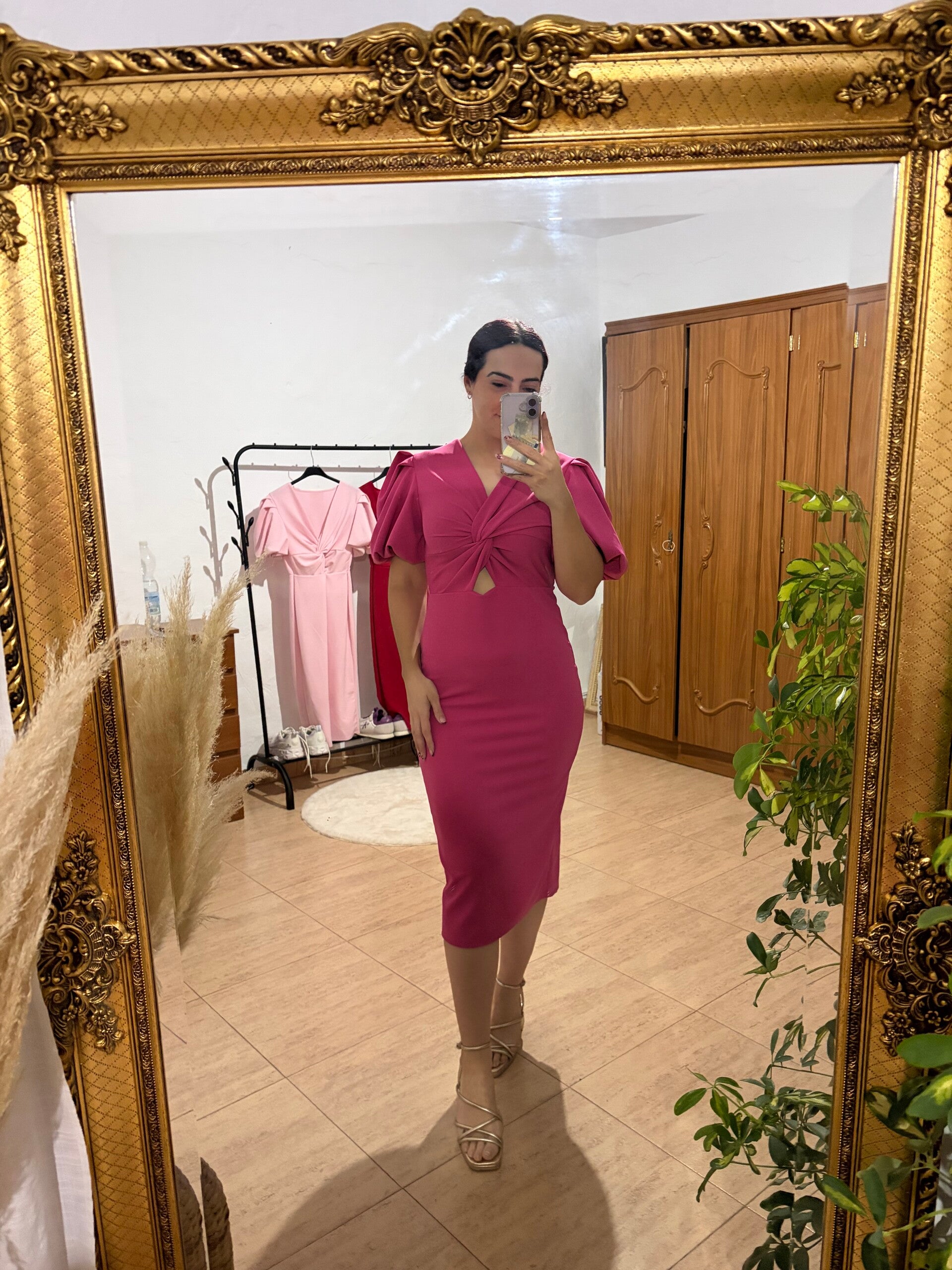 Vestido apertura pecho