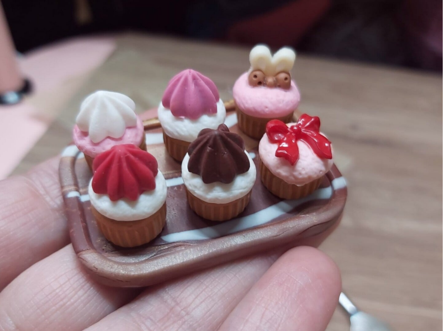Miniatur Muffins Puppen Bäckerei 1:6 Puppenlebensmittel