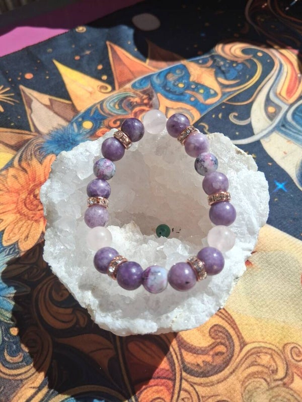 Epidolite, quartz rose, strass et pierre de verre, amour, malchance, blocage