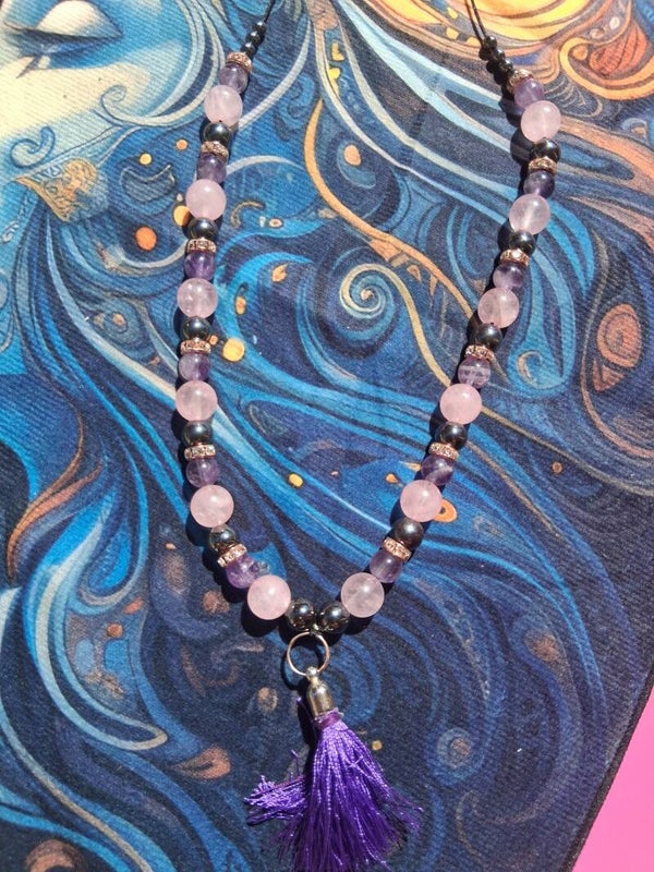 Amethyste, quartz rose, hématite et strass, Protection, courage, dépendance