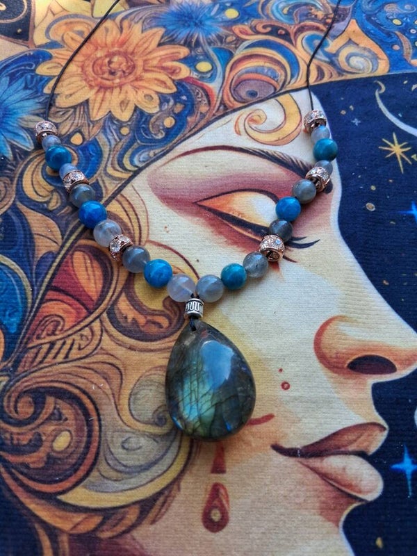 Cabochon labradorite, appatite et strass, capacité, mal être, perte de poids