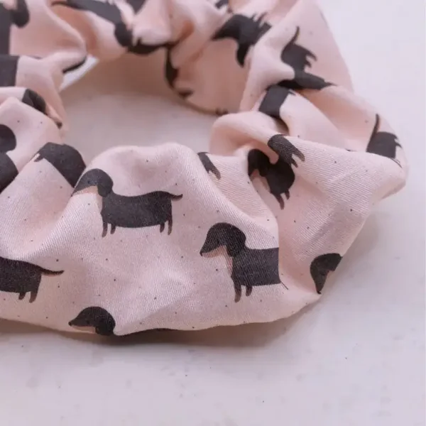 Handgemaakte teckelscrunchie