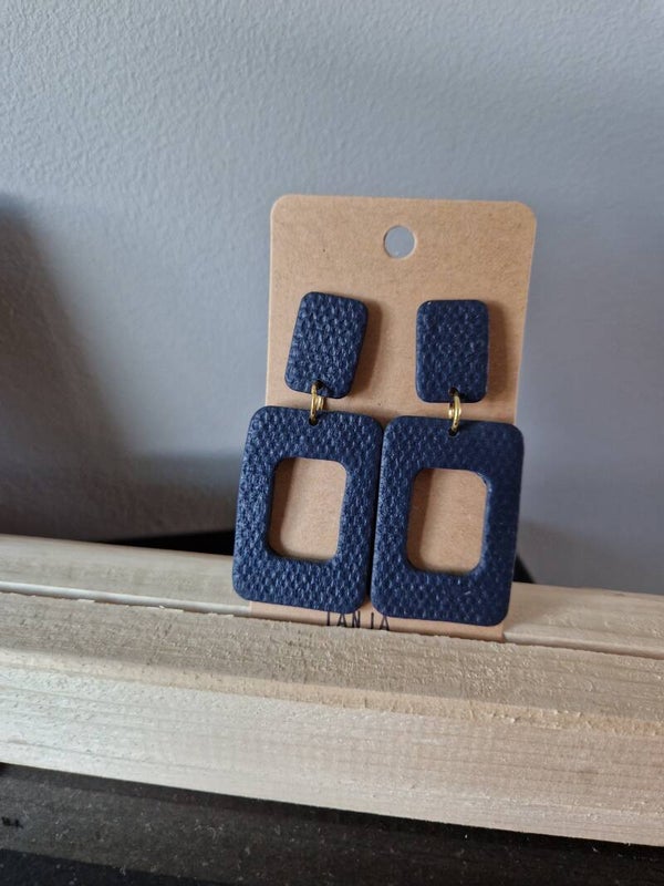 Loulou mat donkerblauw met relief