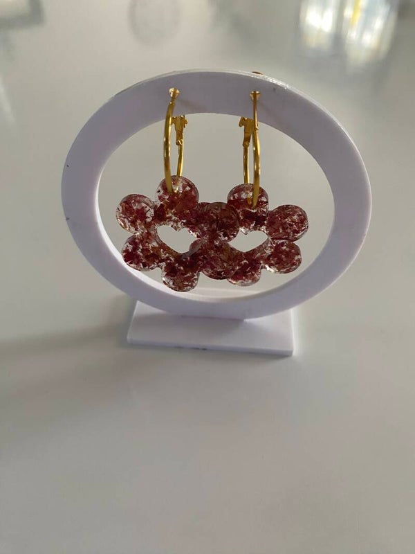 Boucles d’oreilles et fleurs séchées