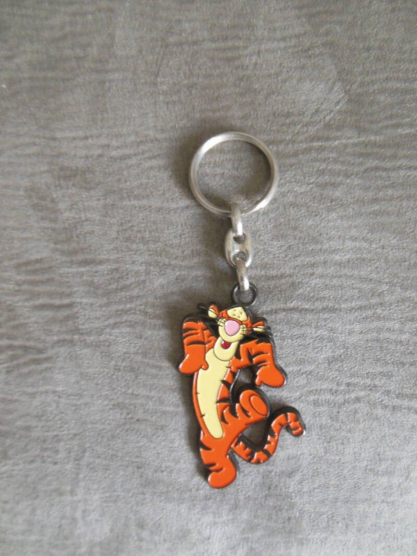 Winnie The Pooh Tigger Metal Keychain