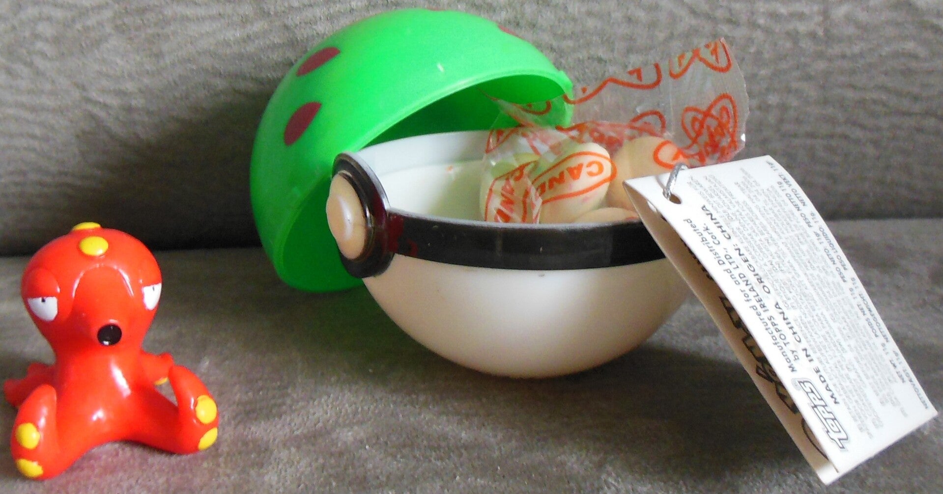Pokemon Octillery Candy Ball