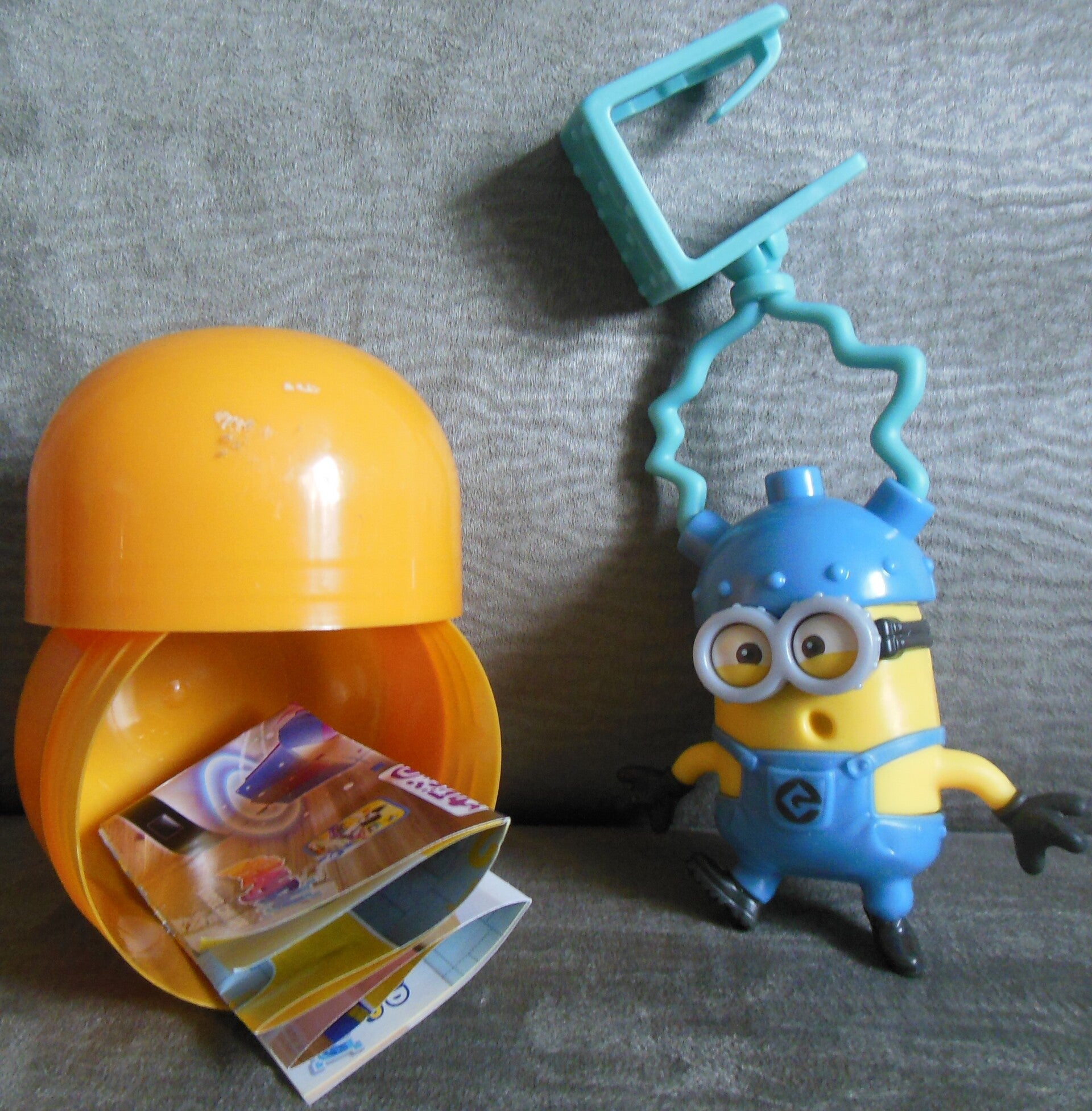 Minions Kinder Surprise Maxi Egg Dave