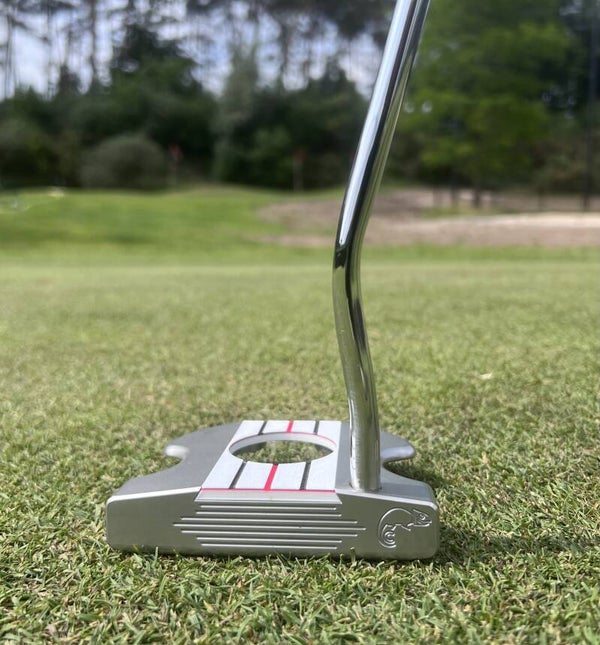 Cameleon Putter Zero One  Rechtshandig Precision Edition. (Met insert om de bal op te pakken)