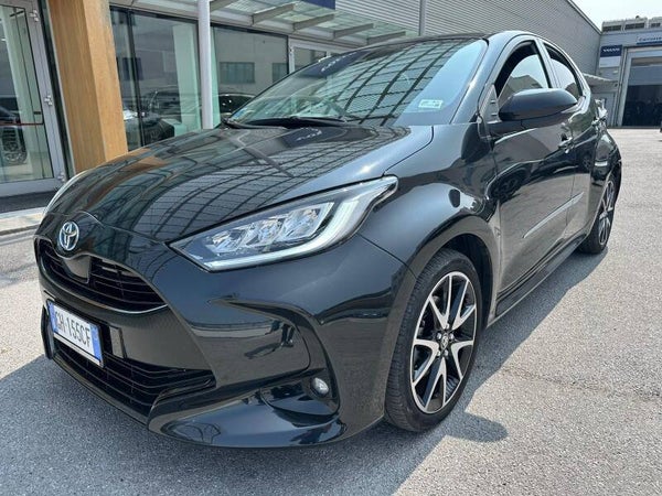 Toyota Yaris 2020 1.5h Lounge
