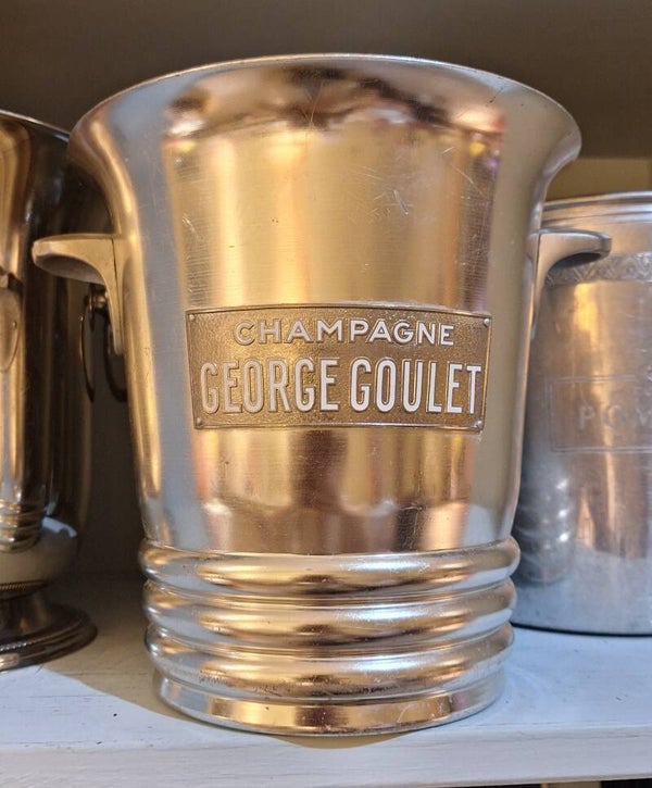 Champagne George Goulet vintage cooler