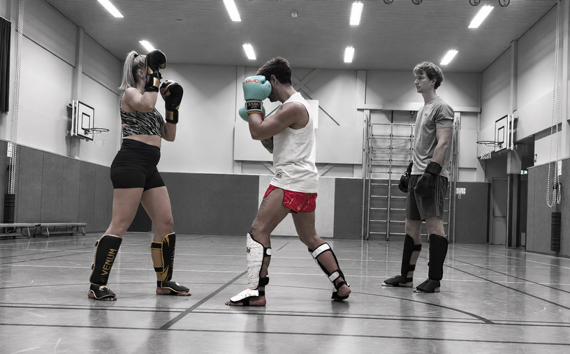 Gecontroleerde partneroefening bij Fusion Gym Utrecht