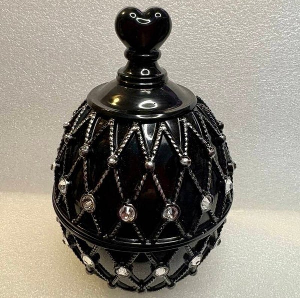 Handmade Resin Egg Trinket Pot – Elegant Storage with Timeless Style