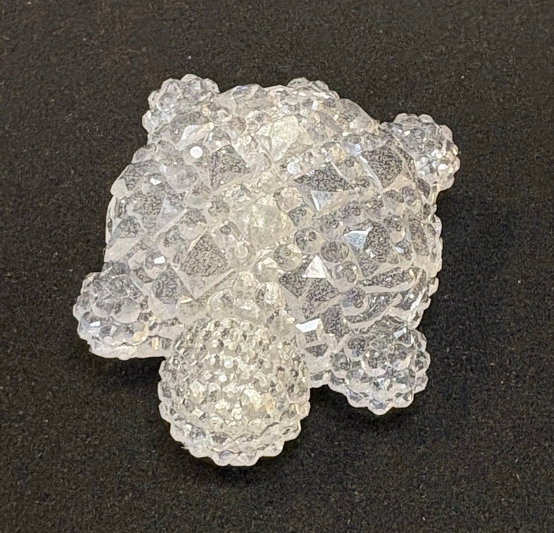 Crystal Effect Turtle Hair Clip – A Charming Touch of Elegance