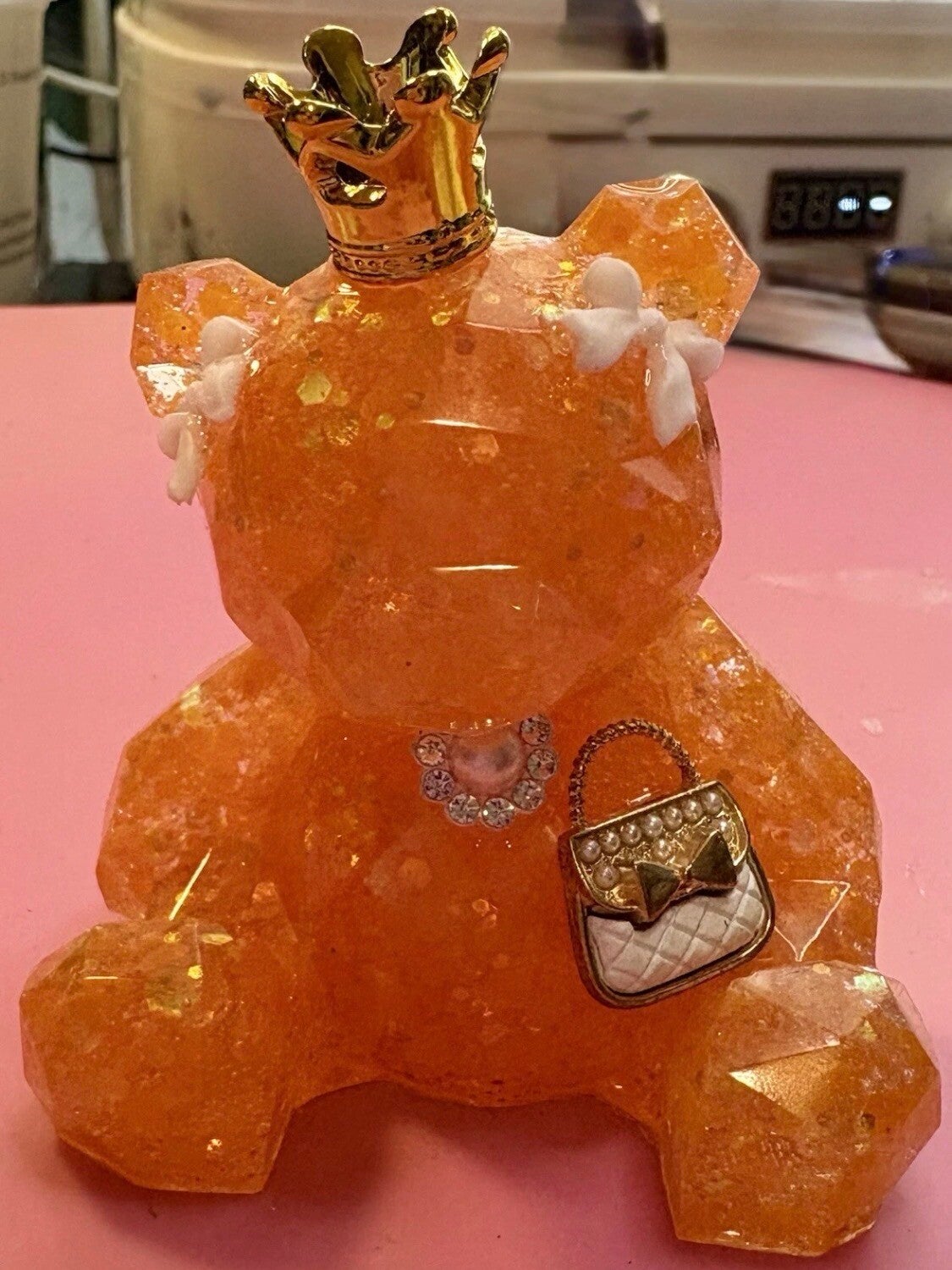 Crowned Bear Resin Ornament – Unique Decorative Collectible