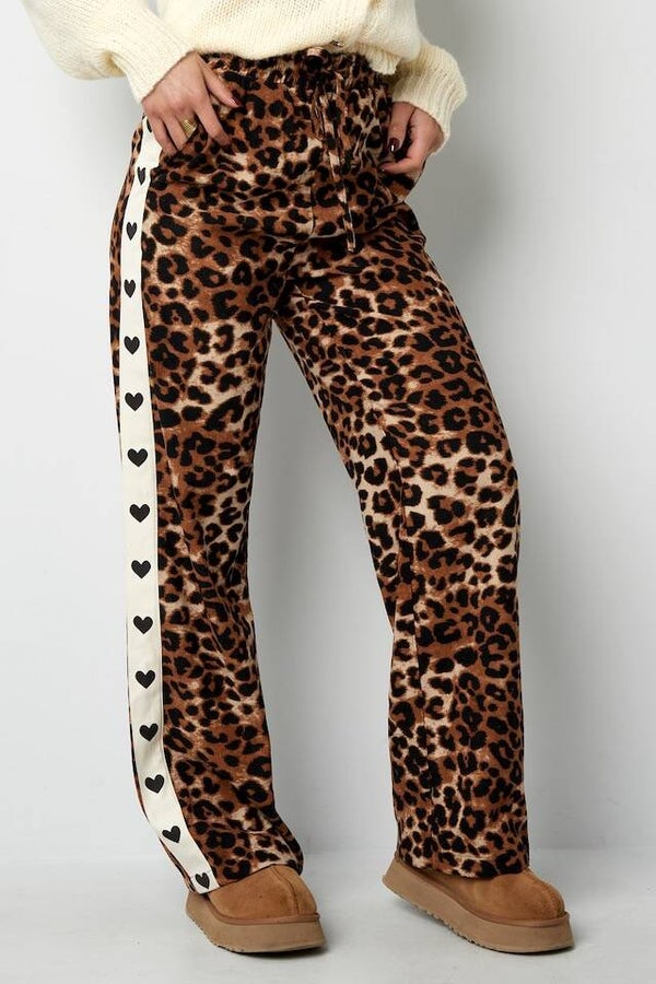 Leopard broek met hartjes