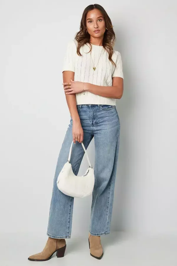 Klassiek gebreid truitje off white