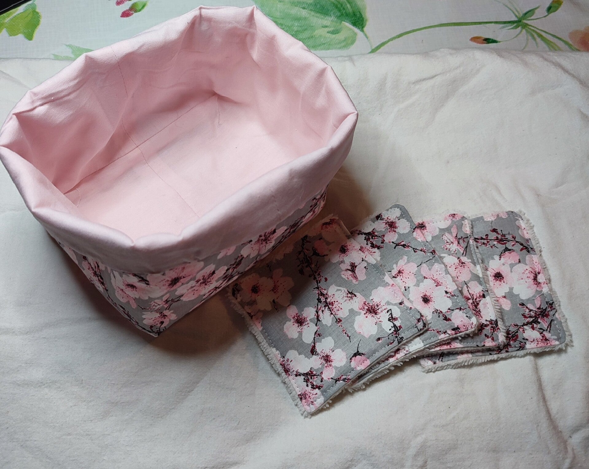 Panier en tissu avec ou sans lingettes