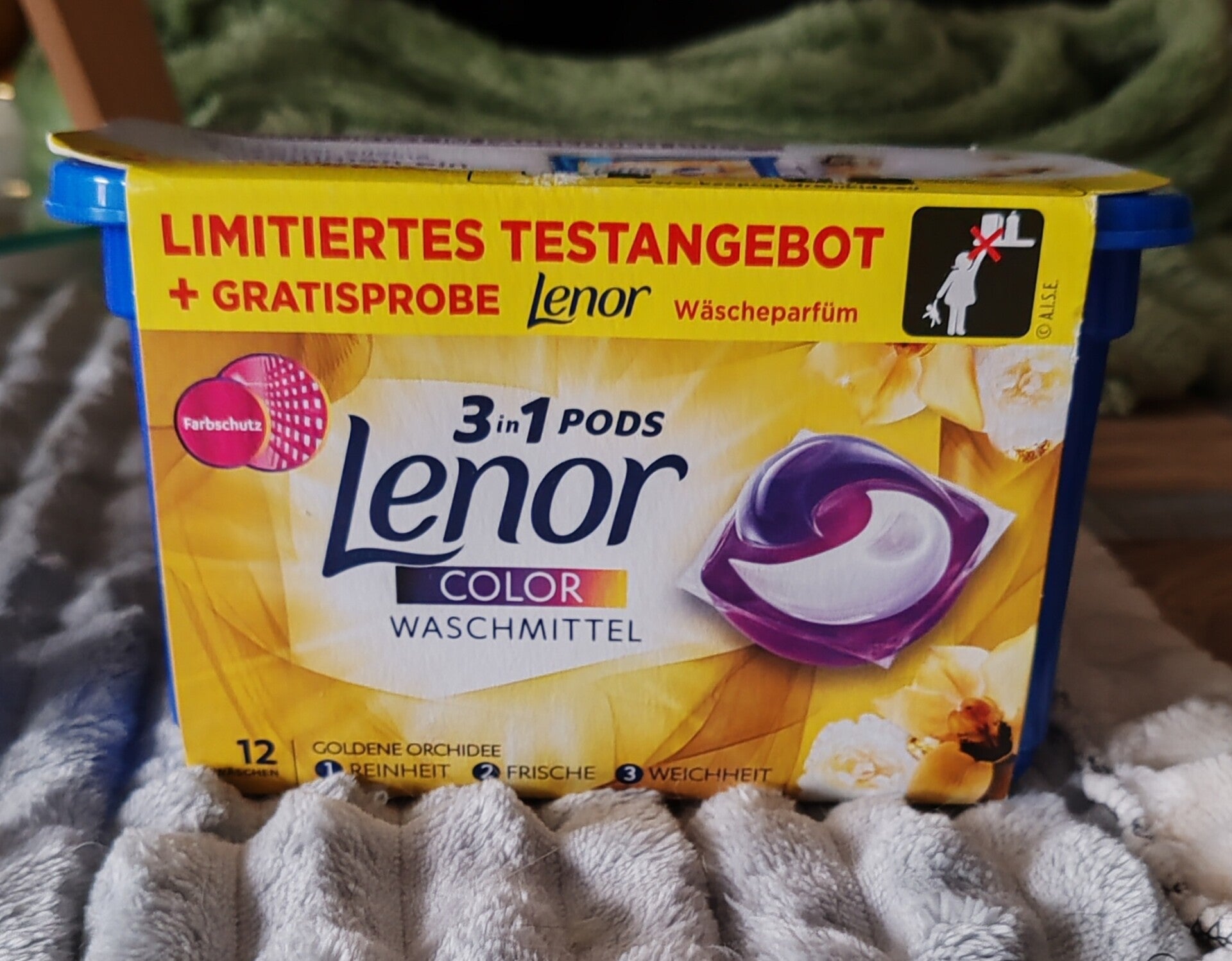 LESSIVE Lenor 12 lavage