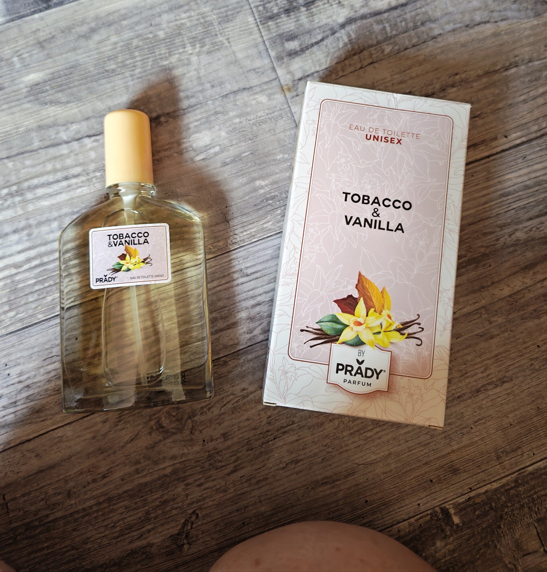 EAU DE TOILETTE UNISEX TOBACCO ET VANILLA 100ML