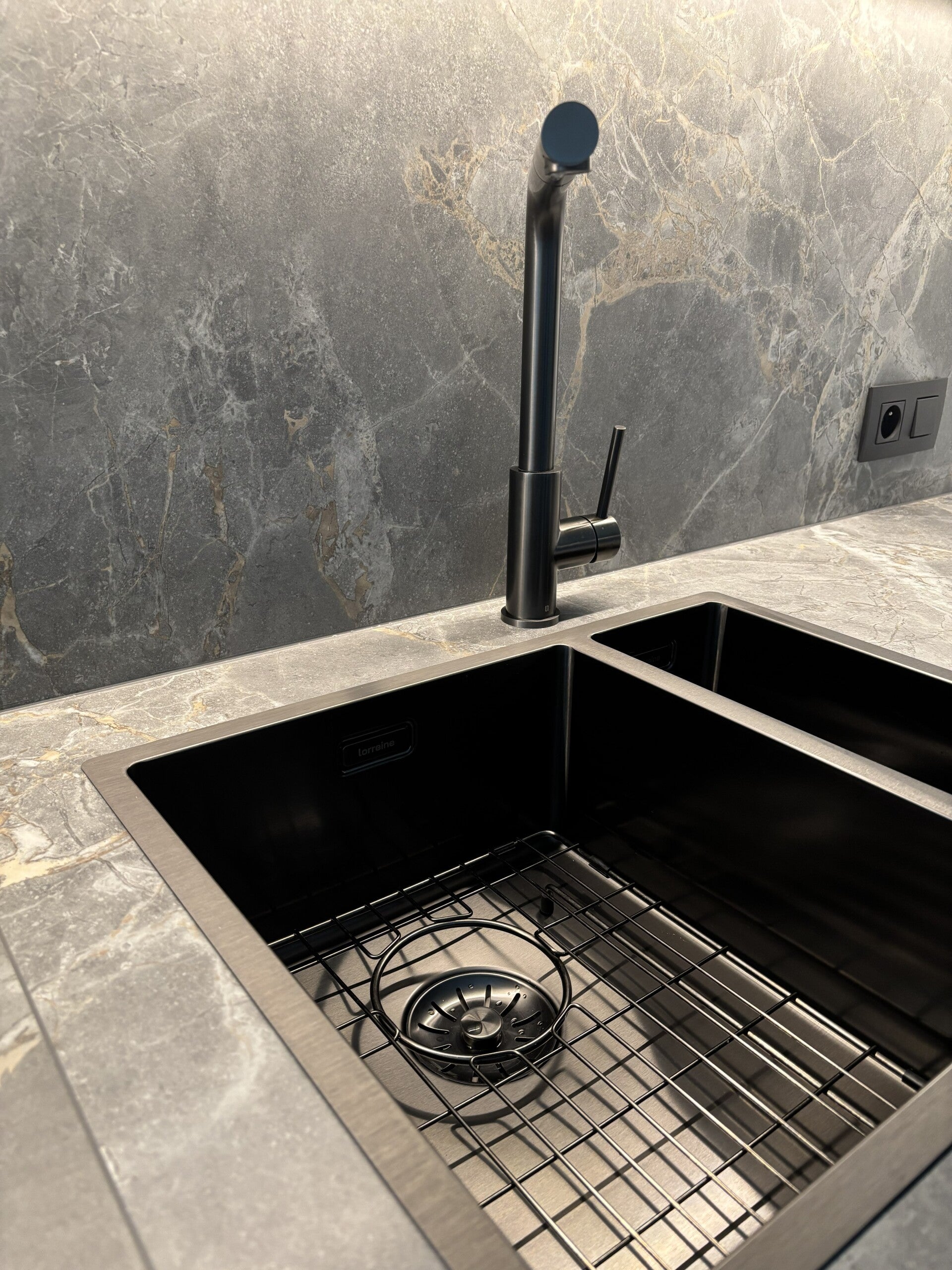 gunmetal-keukenrenovatie-genk