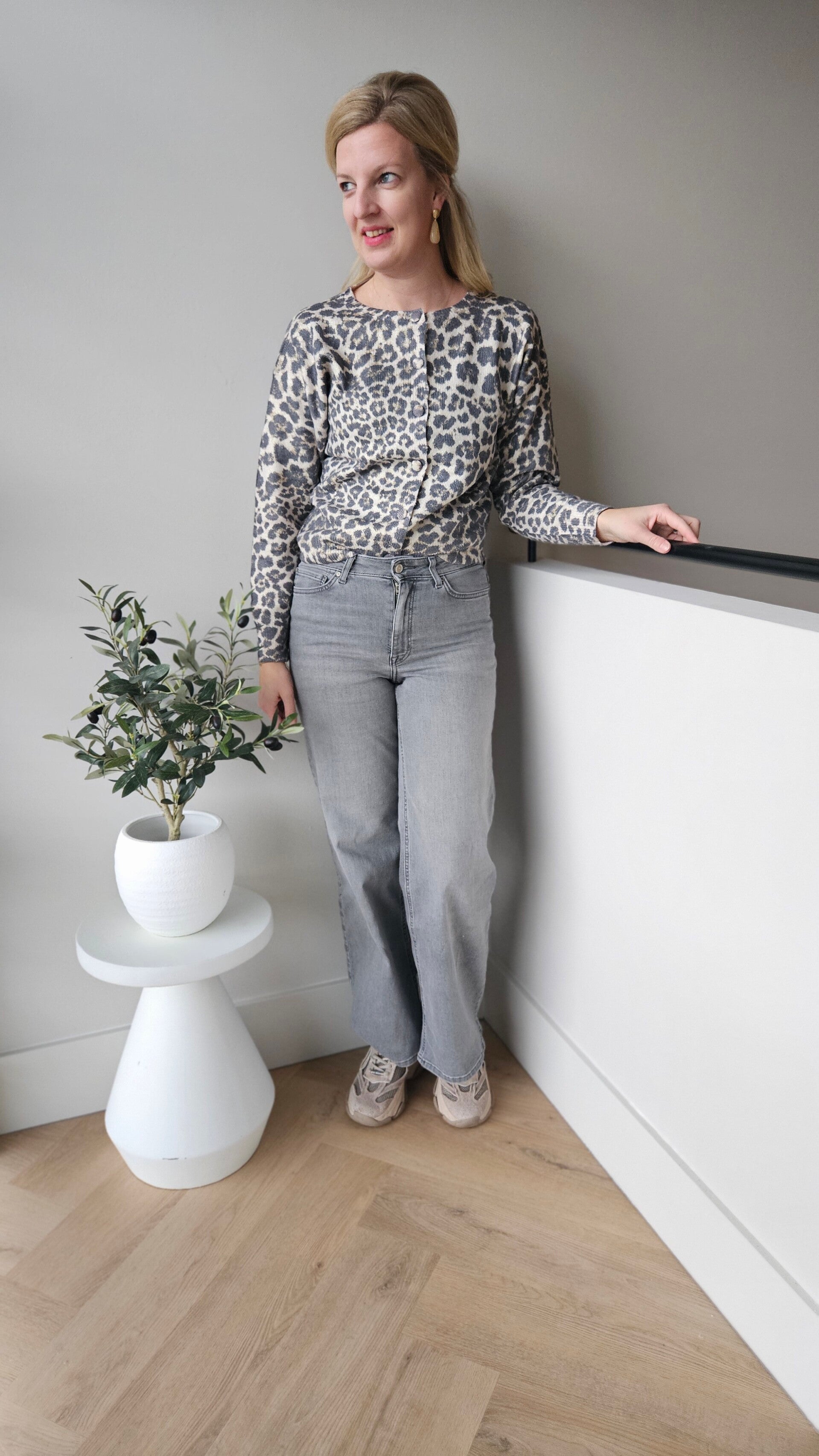 Vest panterprint grijs/ecru