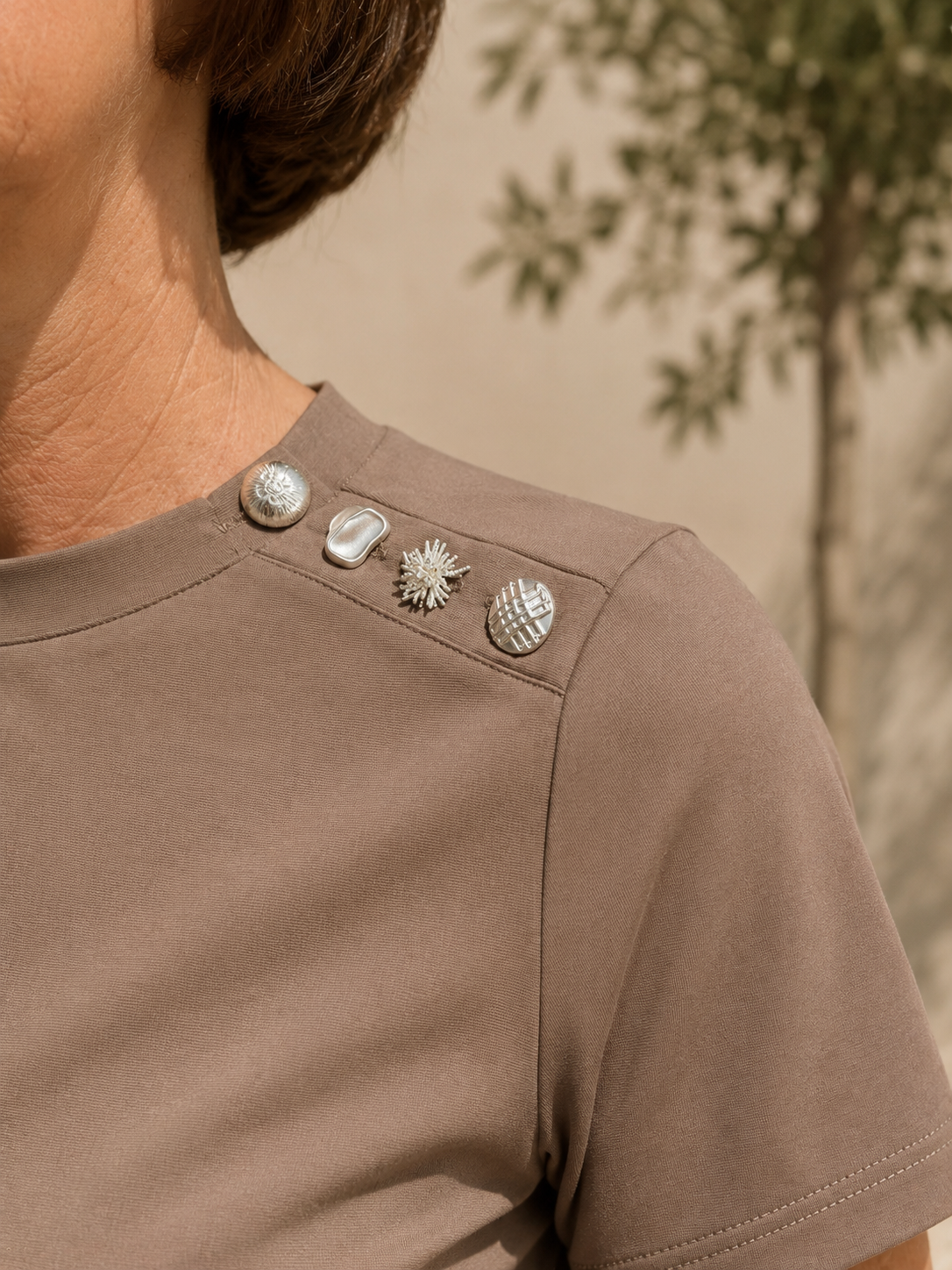 Shirt travel | knoop details choco