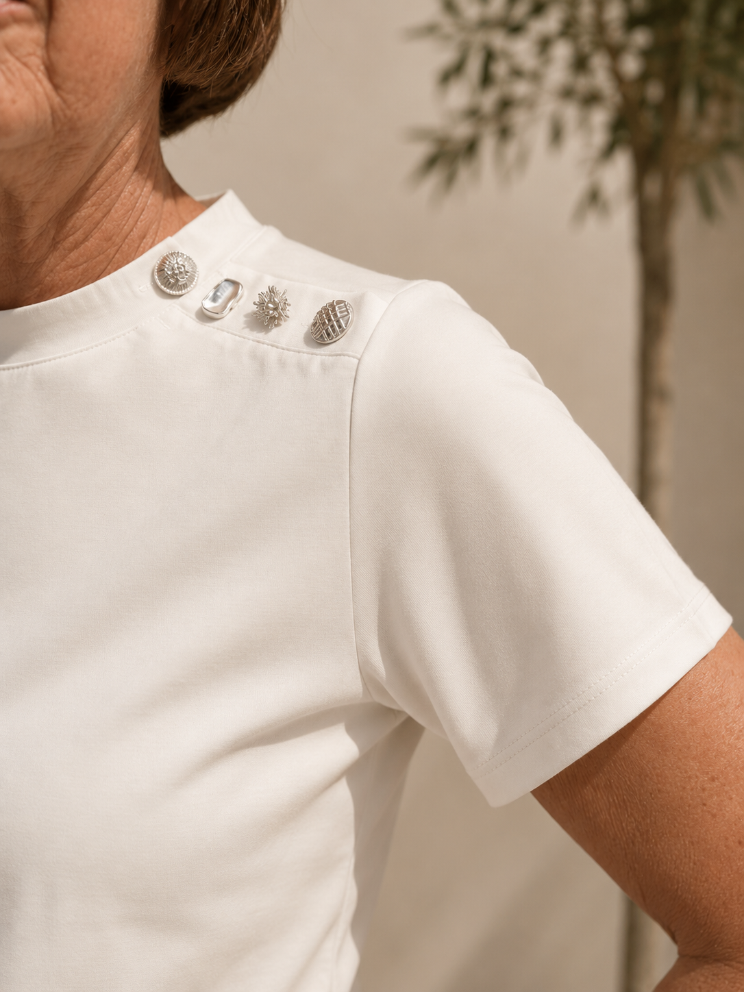 Shirt travel | knoop details off-white