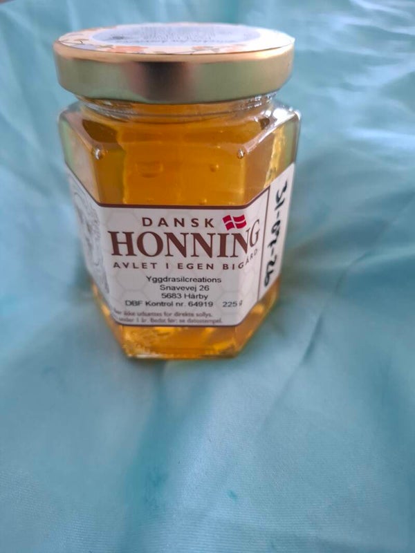Flydende sommerhonning med honeycomb