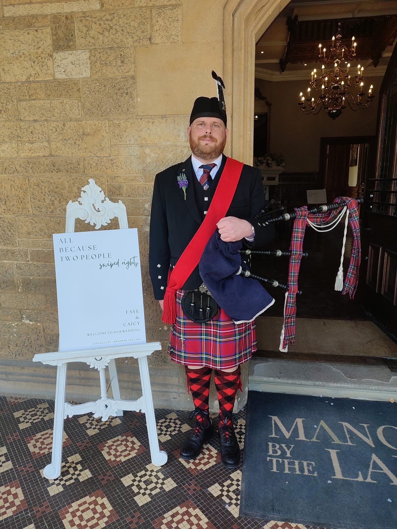 Cheltenham piper for hire