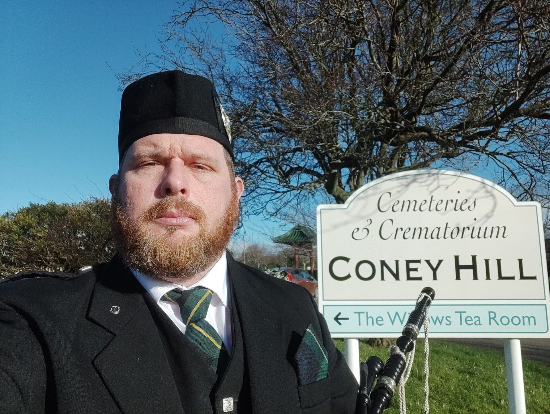 Funeral piper for hire in Gloucester