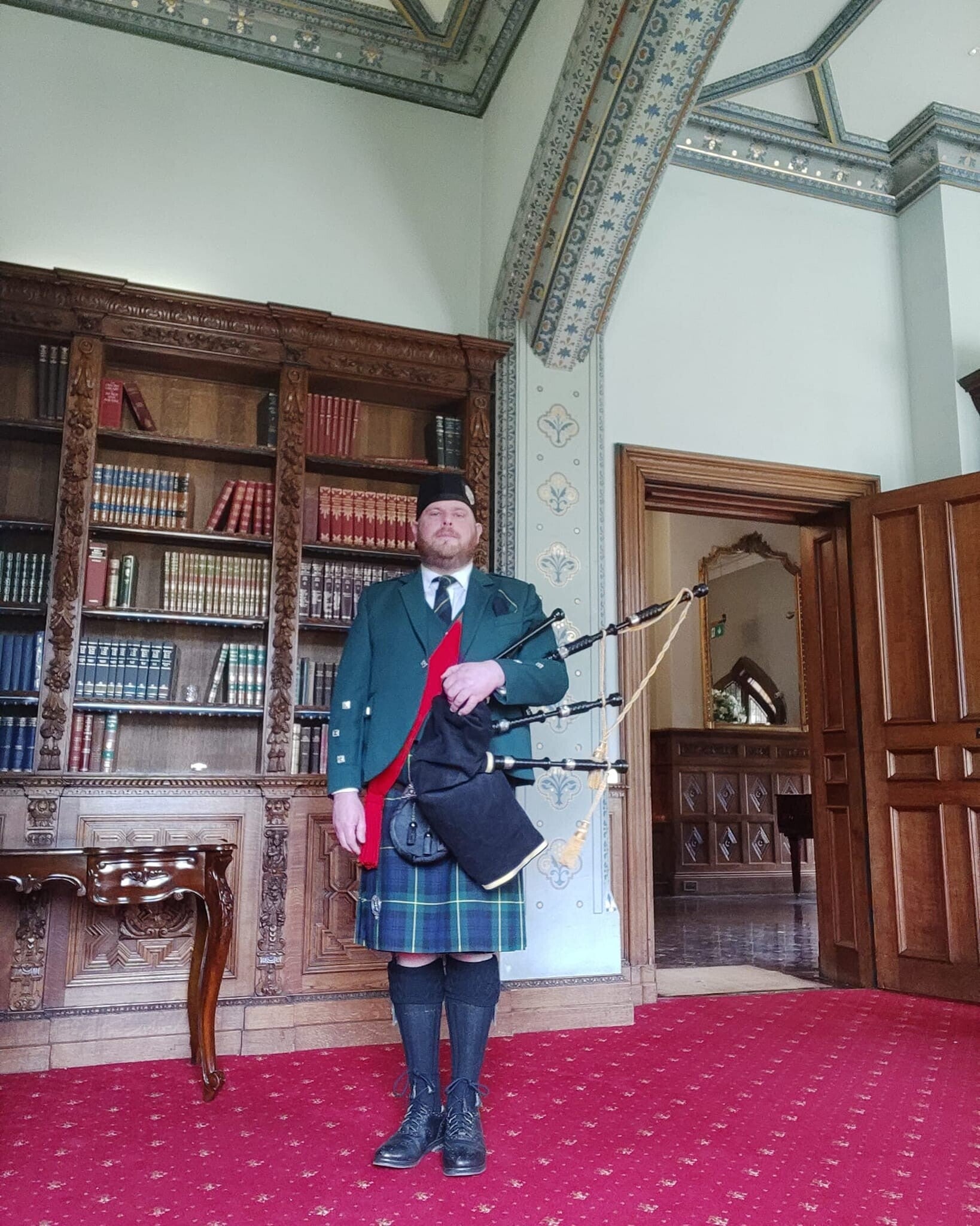Shrewsbury Highland piper for hire