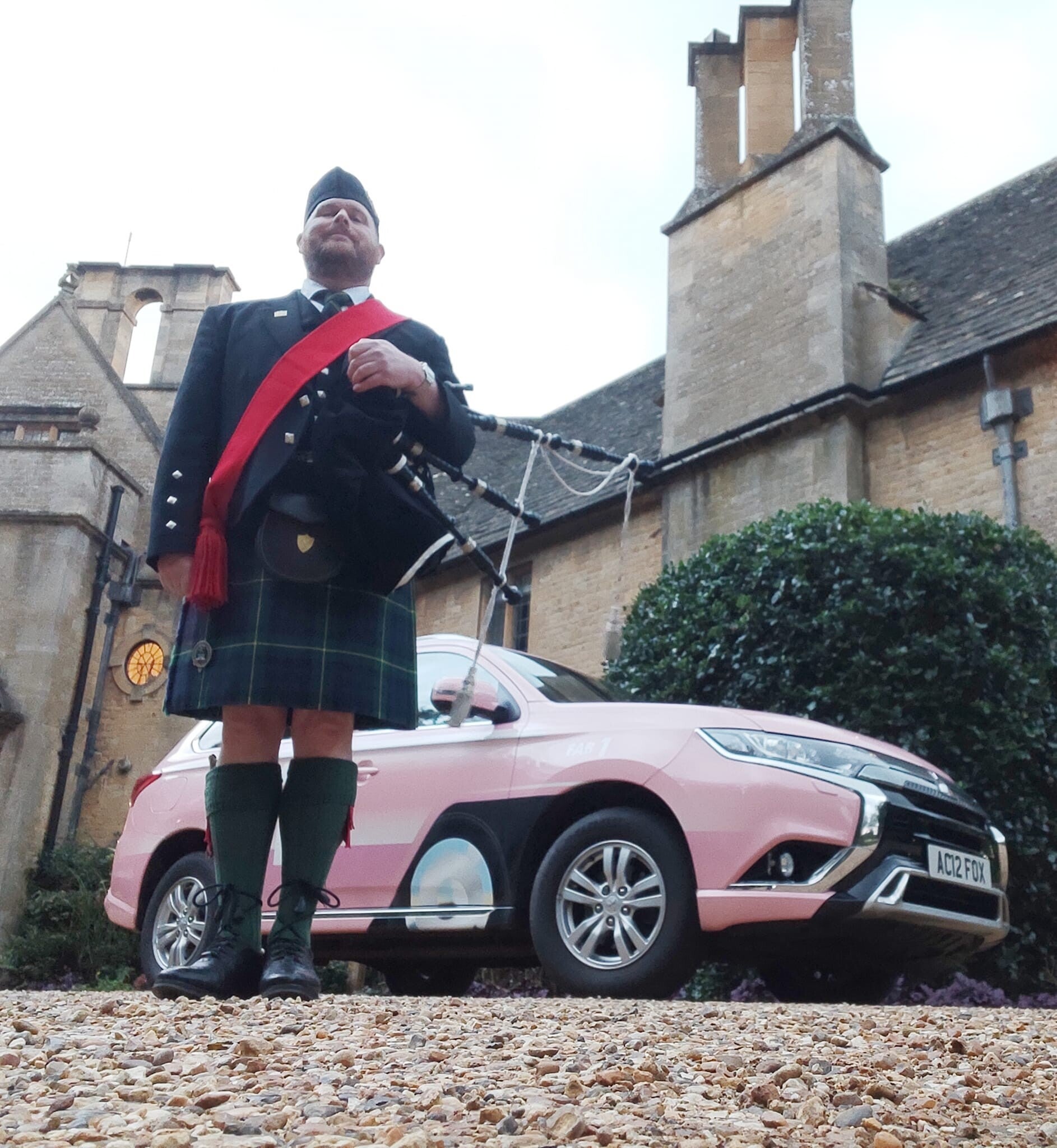 eveshambagpiper-standard.jpg