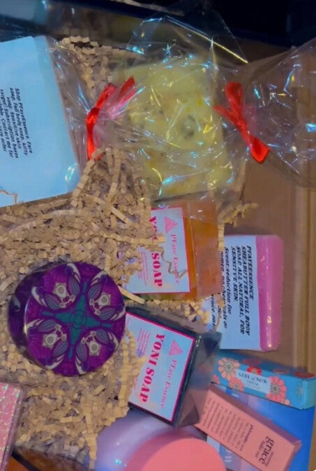 Custom Mystery Soap Boxes and Subscription Boxes