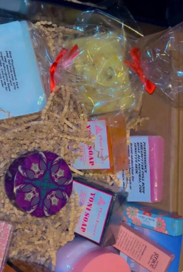 Custom Mystery Soap Boxes and Subscription Boxes