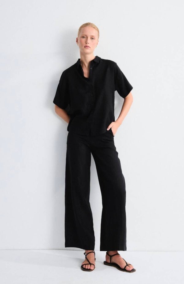 Pantalón negro lino Mus&Bombon