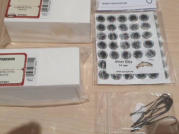 Set foam blokken poseidon,  haken en ogen voor oa poppers