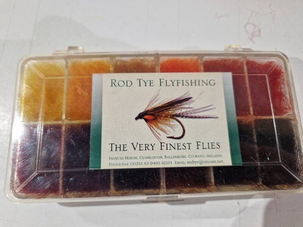 Salmon and steelhead dubbing dispender box , 12 colours