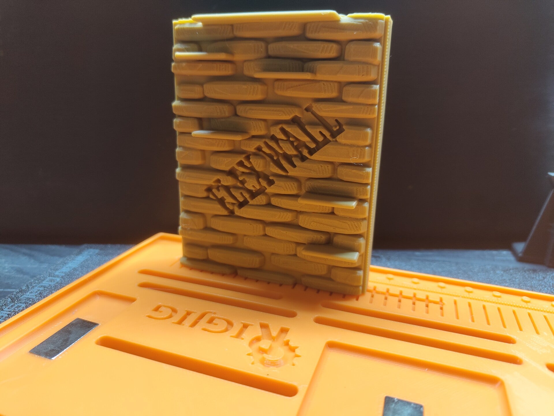 FELX WALL