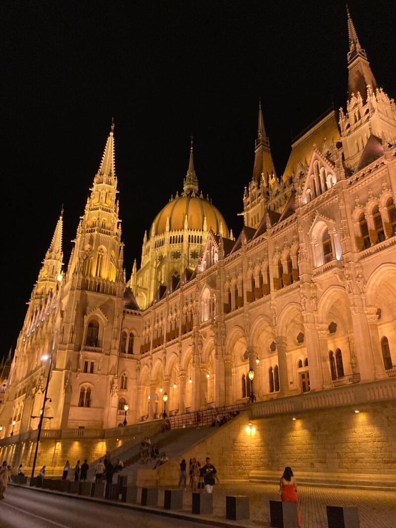 parlement-3-standard-nhftsd.jpg