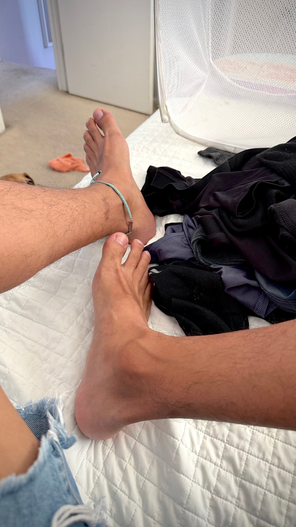 sexy-feet-black-guy-foot-worship-standard.jpg