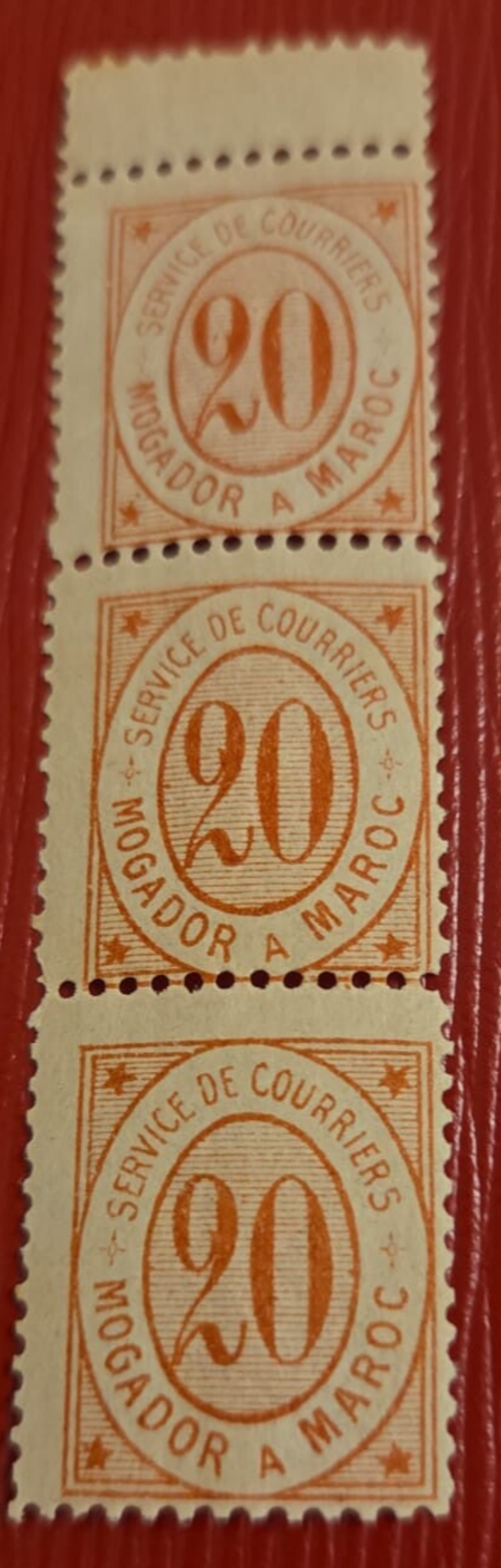timbre du Maroc- post locale 20 centimos