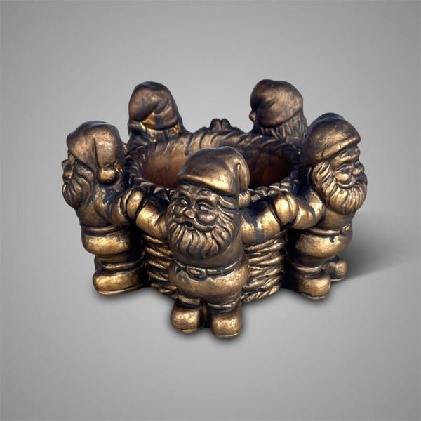 Santa Claus'Big Candlecup Majestic Gold