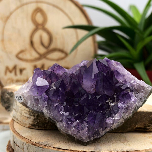 Amethist Cluster 28